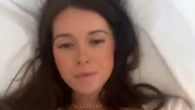 Yourdistractionrose Nude Big Boobs play on bed – Onlyfans video